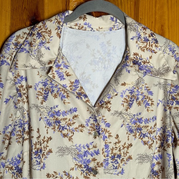 Vintage Floral Long Sleeve Button Down - Picture 4 of 6